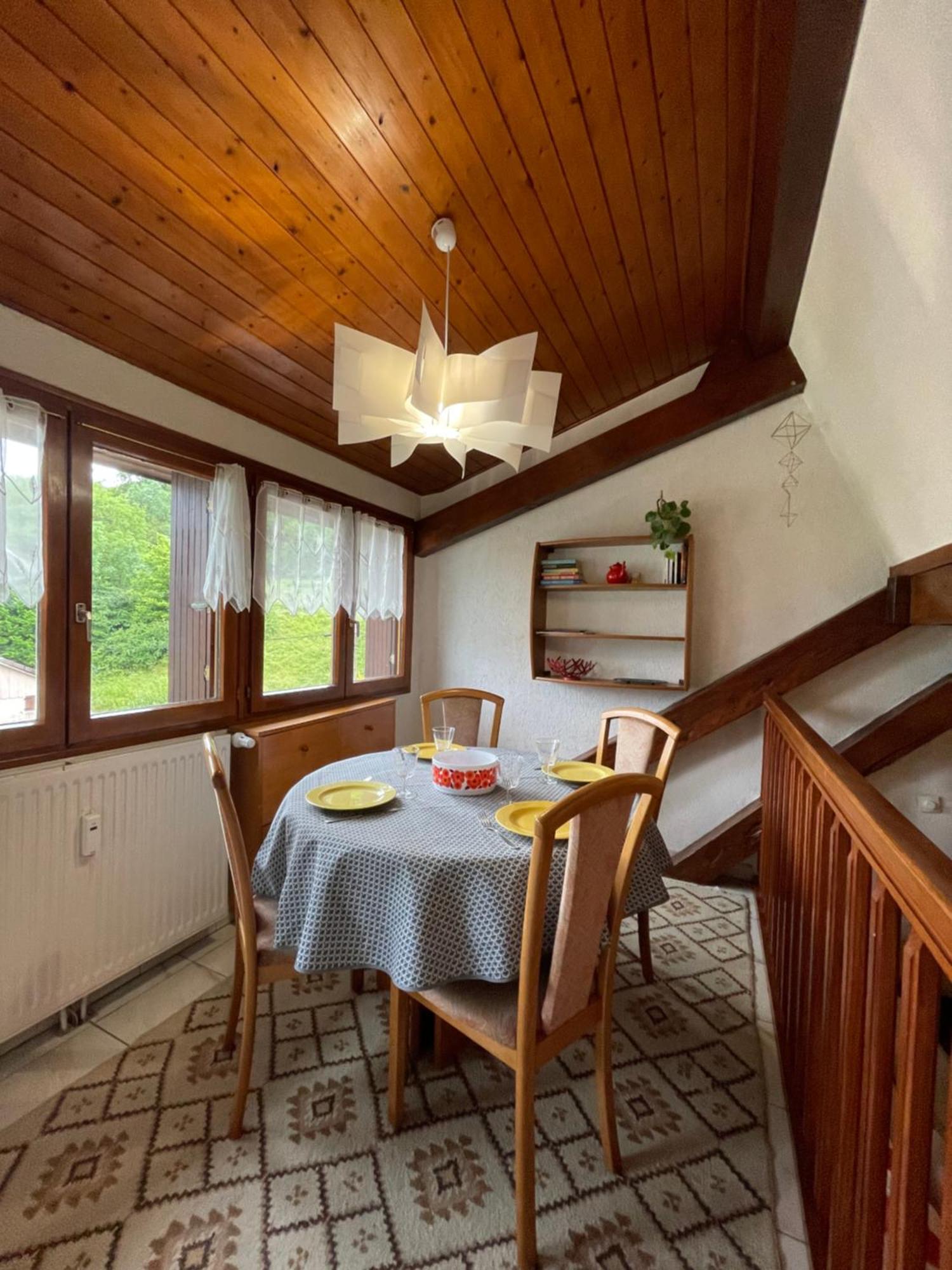 Rare 2 Bedroom With Private Beach On Lake Annecy Дуссар Экстерьер фото